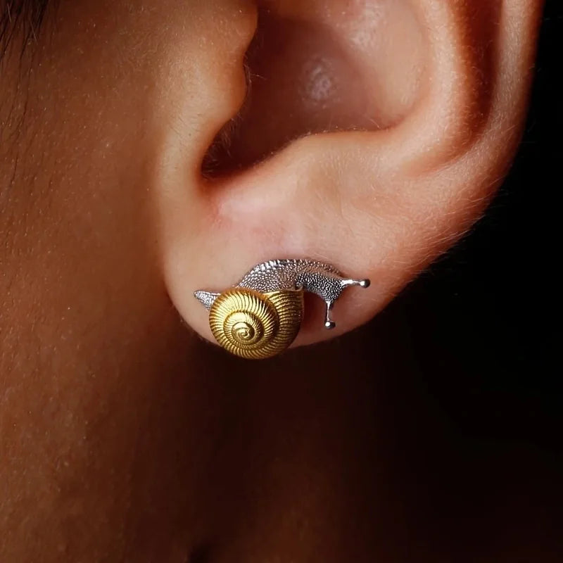 LATS Dainty Snail Earrings - Gold Silver Fashion Studs